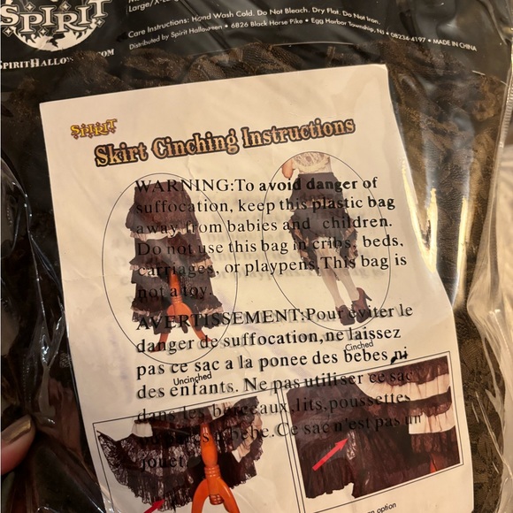 Spirit Halloween Steampunk Tiered Skirt and Peasant Blouse Costume Set, Sz L - Picture 5 of 16